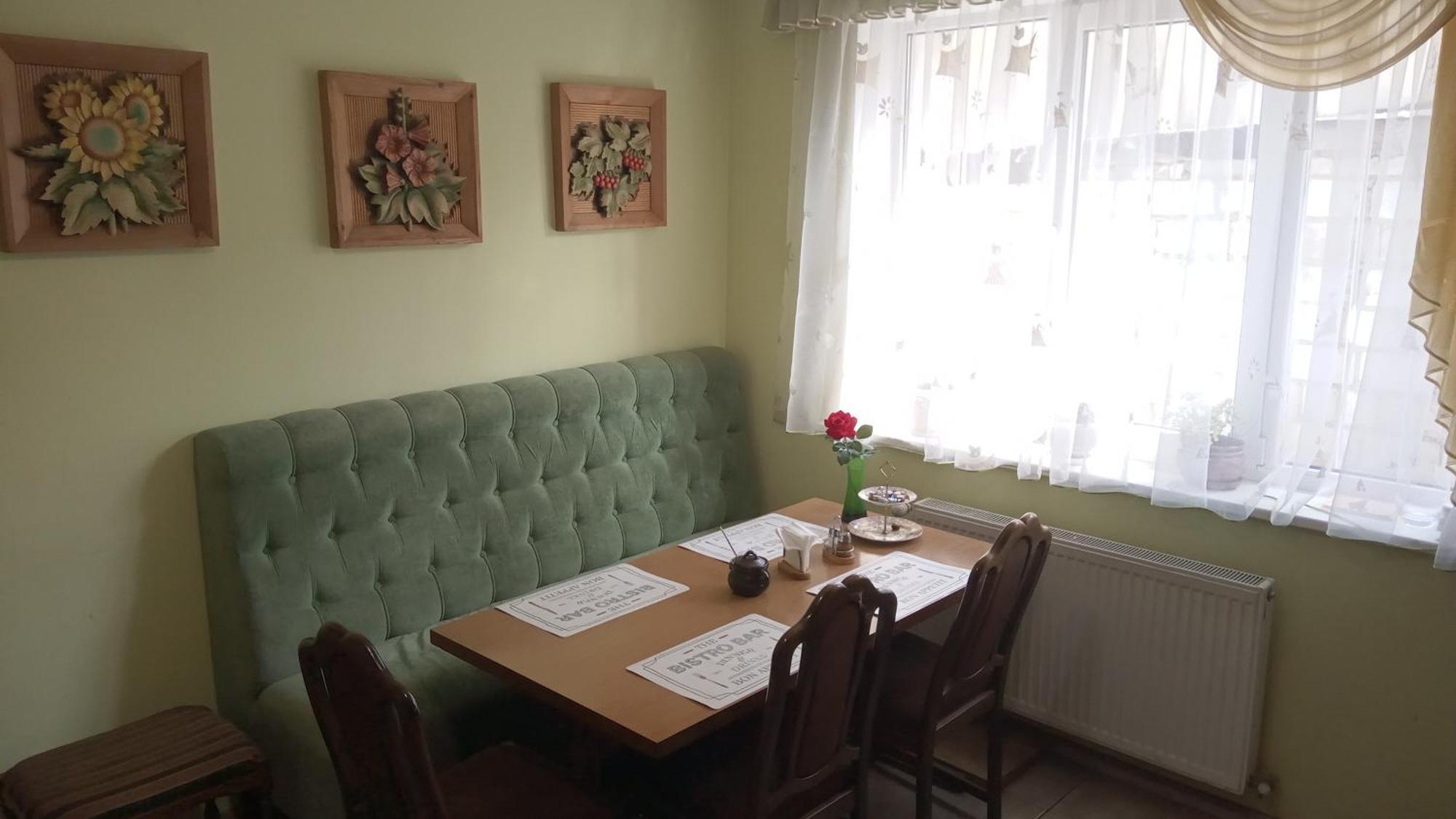Coffee Hostel Лвив Екстериор снимка
