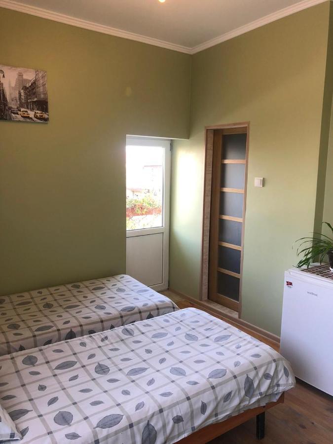 Coffee Hostel Лвив Екстериор снимка
