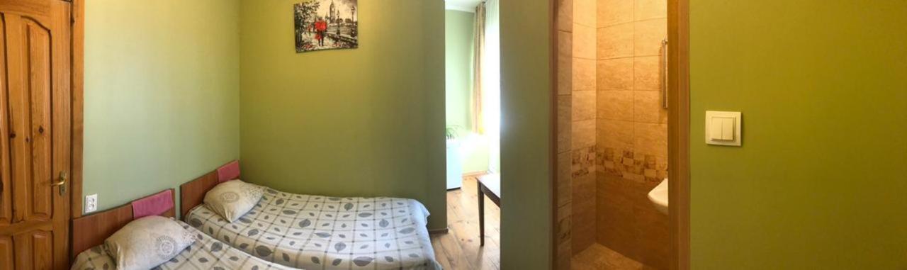 Coffee Hostel Лвив Екстериор снимка